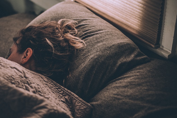 10 Proven Habits to Sleep Better at Night